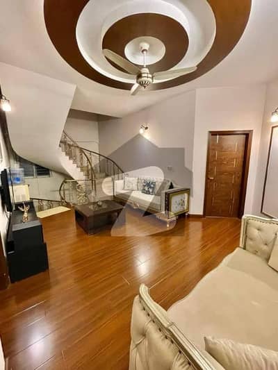 PRIME SILENT COMMERCIAL INDEPENDENT BUNGALOW DOUBLE STOREY 10+-ROOM FOR RENT GULSHAN-E-IQBAL BLOCK 13/D2 | MAIN 60 FT ROAD