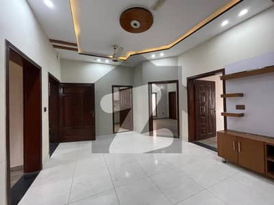 بحریہ آرچرڈ لاہور میں 3 کمروں کا 8 مرلہ بالائی پورشن 48.0 ہزار میں کرایہ پر دستیاب ہے۔