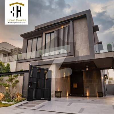 10 Marla Top Quality Build Luxurious Beautiful Modern Design Villa For Sale In DHA Lahore Phase 5 Prime Location