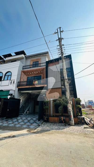 الرحمان گارڈن فیز 2 الرحمان گارڈن,لاہور میں 6 کمروں کا 6 مرلہ مکان 2.88 کروڑ میں برائے فروخت۔