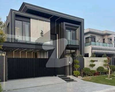 ڈی ایچ اے فیز 6 ڈیفنس (ڈی ایچ اے),لاہور میں 5 کمروں کا 1 کنال مکان 3.42 لاکھ میں کرایہ پر دستیاب ہے۔