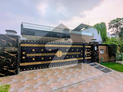 ڈی ایچ اے فیز 1 ڈیفنس (ڈی ایچ اے),لاہور میں 5 کمروں کا 1 کنال مکان 6.5 کروڑ میں برائے فروخت۔