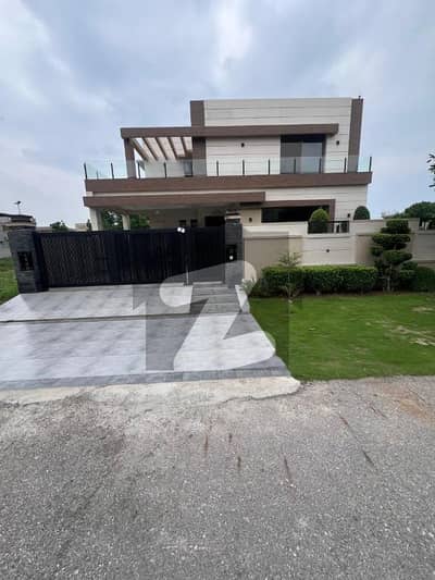 PHASE 3 1-KANAL FULLY MAINTAINED USED BUNGALOW IS AVAILABLE FOR SALE.