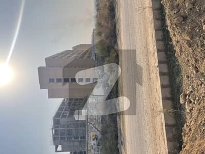 I-12/1 plot on main 70 feet road size 30x60 reasonable price