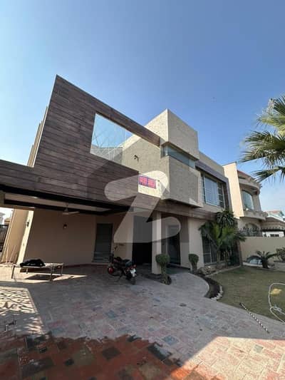 ڈی ایچ اے فیز 4 - بلاک ڈبل سی فیز 4,ڈیفنس (ڈی ایچ اے),لاہور میں 5 کمروں کا 1 کنال مکان 6.99 کروڑ میں برائے فروخت۔ ڈی ایچ اے فیز 4 - بلاک ڈبل سی فیز 4,ڈیفنس (ڈی ایچ اے),لاہور میں 5 کمروں کا 1 کنال مکان 6.99 کروڑ میں برائے فروخت۔