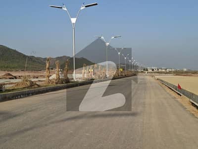 مارگلہ انکلیو اسلام آباد میں 5 مرلہ رہائشی پلاٹ 1.8 کروڑ میں برائے فروخت۔