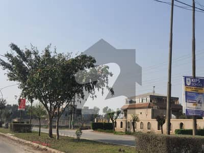 چنار باغ ۔ پنجاب بلاک چنار باغ,لاہور میں 1 کنال رہائشی پلاٹ 1.1 کروڑ میں برائے فروخت۔