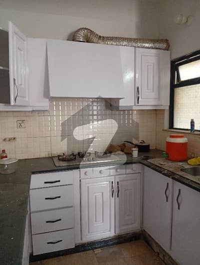 گلشن اقبال - بلاک 10-اے گلشنِ اقبال,گلشنِ اقبال ٹاؤن,کراچی میں 3 کمروں کا 5 مرلہ پینٹ ہاؤس 83.0 ہزار میں کرایہ پر دستیاب ہے۔