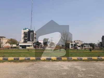 چنار باغ لاہور میں 5 مرلہ رہائشی پلاٹ 39.0 لاکھ میں برائے فروخت۔