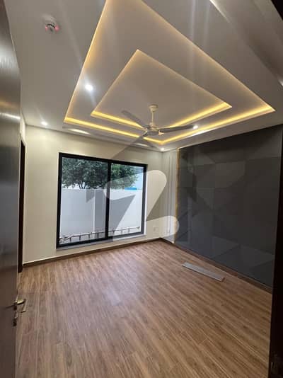 تاجپورہ - بلاک ای تاجپورہ,لاہور میں 5 کمروں کا 5 مرلہ مکان 1.9 کروڑ میں برائے فروخت۔