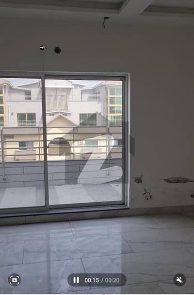 High-End Living with High-Value Potential 4 Bed Penthouse in Askari 11