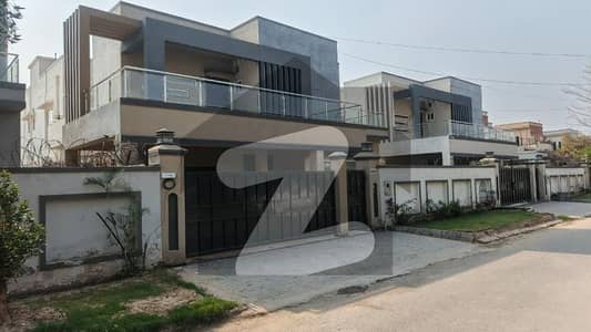 پی اے ایف فالکن کمپلیکس گلبرگ,لاہور میں 5 کمروں کا 1 کنال مکان 18.0 کروڑ میں برائے فروخت۔