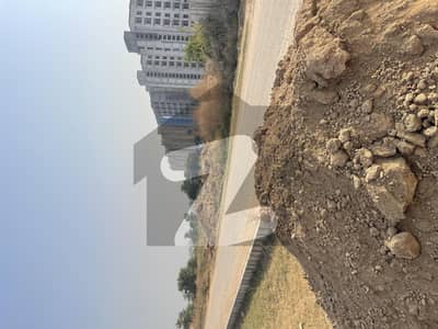 I-12/1 plot for sale size 30x60 back to bokra road