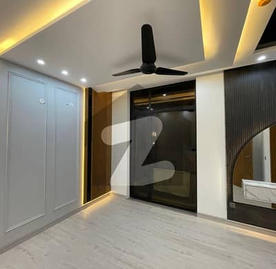 5 Marla Full House for Sale DHA 9 Town, Lahore