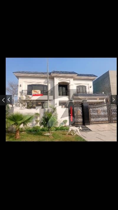 ڈی ایچ اے فیز 8 - بلاک ڈبلیو فیز 8,ڈیفنس (ڈی ایچ اے),لاہور میں 5 کمروں کا 1 کنال مکان 3.25 لاکھ میں کرایہ پر دستیاب ہے۔