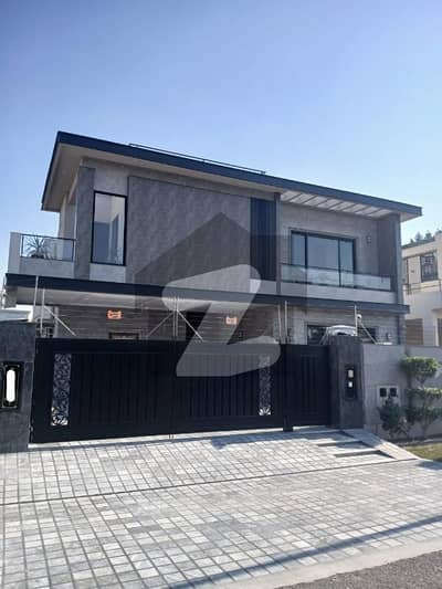 State-of-the-Art 1 Kanal Brand New Luxury House for Sale