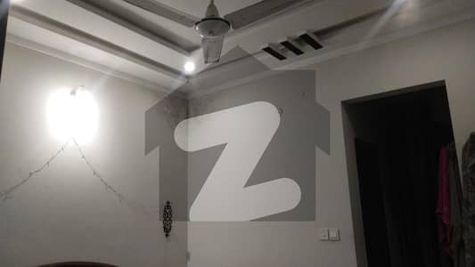 ڈی ایچ اے ڈیفینس فیز 2 ڈی ایچ اے ڈیفینس,اسلام آباد میں 2 کمروں کا 5 مرلہ زیریں پورشن 65.0 ہزار میں کرایہ پر دستیاب ہے۔