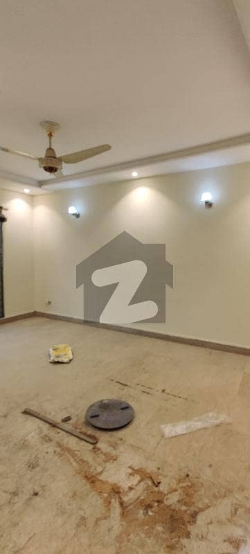 5 Marla Beautiful House For Rent Prime Location, Lawrence Road Video Available Commission 1 Month Rent