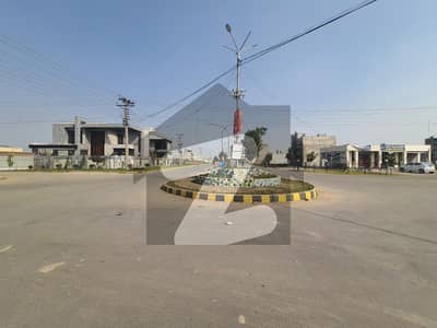 چنار باغ لاہور میں 2 کنال رہائشی پلاٹ 2.35 کروڑ میں برائے فروخت۔