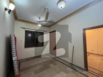 25*40 Ground Portion Available For Rent In G13