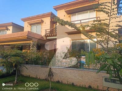 بحریہ گارڈن سٹی بحریہ ٹاؤن,اسلام آباد میں 4 کمروں کا 1 کنال زیریں پورشن 1.85 لاکھ میں کرایہ پر دستیاب ہے۔