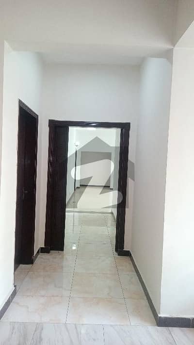 3 bed apartment available for Rent in Askari 11 sec-B Lahore