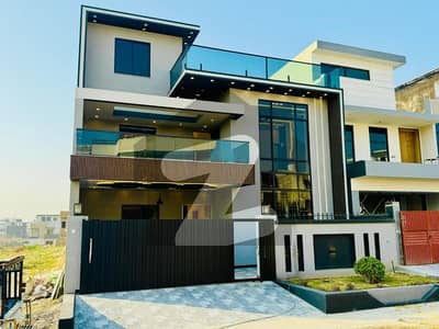 B17 c1 block 35 65 house designer available for sale in very reasonable price