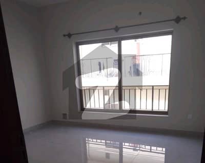 House For Grabs In 20 Marla D-12