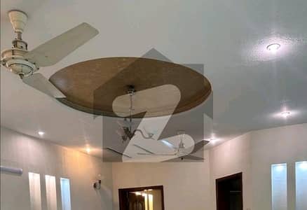 علامہ اقبال ٹاؤن لاہور میں 3 کمروں کا 1 کنال بالائی پورشن 90.0 ہزار میں کرایہ پر دستیاب ہے۔