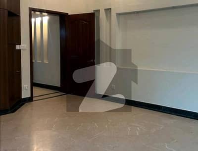 A Palatial Residence For Rent In Allama Iqbal Town