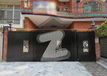 علامہ اقبال ٹاؤن ۔ کریم بلاک علامہ اقبال ٹاؤن,لاہور میں 5 کمروں کا 10 مرلہ مکان 5.8 کروڑ میں برائے فروخت۔