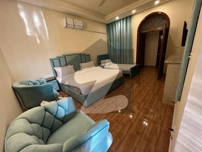 ای ۔ 11 اسلام آباد میں 10 کمروں کا 1 کنال مکان 7.5 لاکھ میں کرایہ پر دستیاب ہے۔