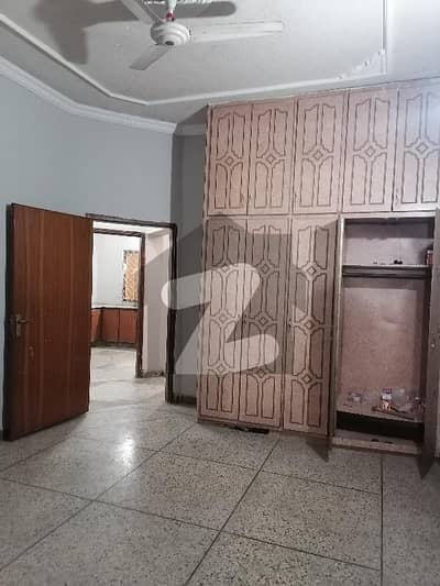 2 Bed Upper Portion Available For Rent In Khan Avenue