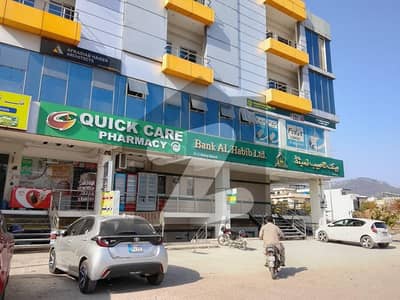 ڈی ۔ 12 مرکز ڈی ۔ 12,اسلام آباد میں 2 کمروں کا 4 مرلہ فلیٹ 2.5 کروڑ میں برائے فروخت۔