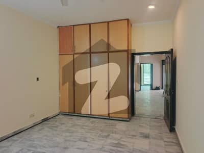 7 marla House Available for rent in DHA PHASE 4