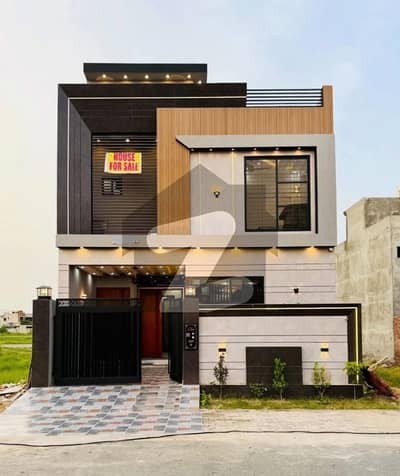 بحریہ ٹاؤن جناح بلاک بحریہ ٹاؤن سیکٹر ای,بحریہ ٹاؤن,لاہور میں 3 کمروں کا 5 مرلہ مکان 2.2 کروڑ میں برائے فروخت۔