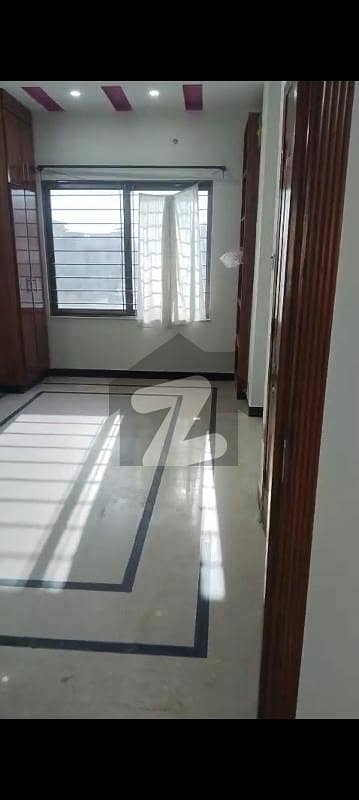 Flat For Rent In G16