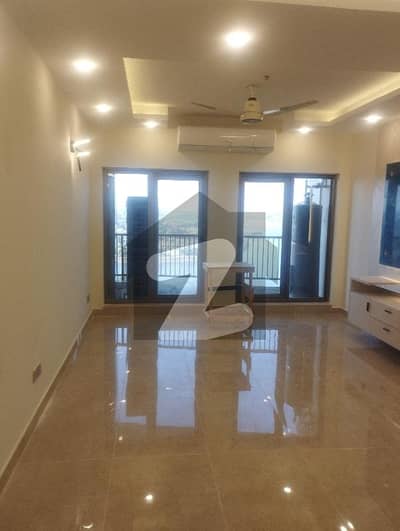 Lake View Two Bed Large Apartment Available For Rent