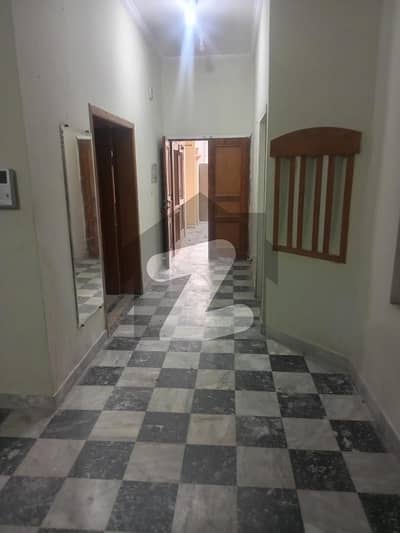 چکلالہ سکیم 3 چکلالہ سکیم,راولپنڈی میں 5 کمروں کا 9 مرلہ مکان 4.7 کروڑ میں برائے فروخت۔