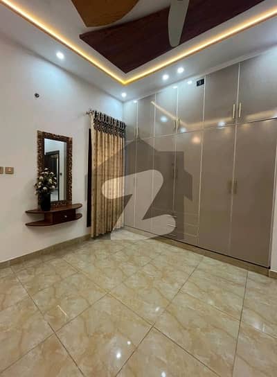 سٹی ہاؤسنگ سوسائٹی گوجرانوالہ میں 5 کمروں کا 10 مرلہ مکان 1.0 لاکھ میں کرایہ پر دستیاب ہے۔