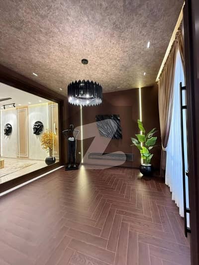 ڈی ایچ اے فیز 8 سابقہ ایئر ایوینیو ڈی ایچ اے فیز 8,ڈی ایچ اے ڈیفینس,لاہور میں 6 کمروں کا 1 کنال مکان 9.0 کروڑ میں برائے فروخت۔