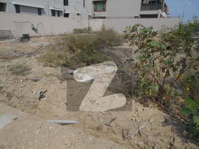 ڈی ایچ اے فیز 7 ایکسٹینشن ڈی ایچ اے ڈیفینس,کراچی میں 1 کنال رہائشی پلاٹ 6.5 کروڑ میں برائے فروخت۔