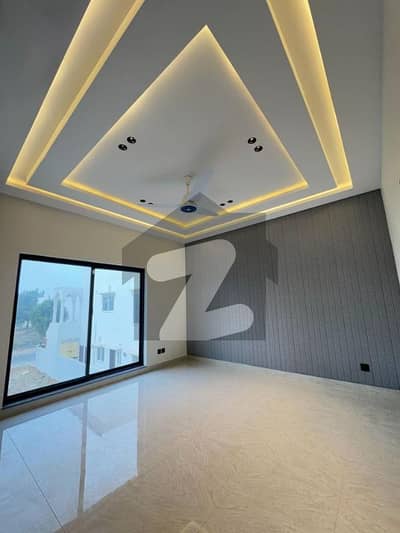 10 Marla Full House for Sale Eden City, Lahore