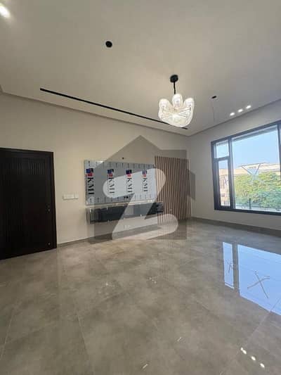 DHA PHASE 5 EXT 500 YARDS 5 BEDROOMS STUDY FULLY RENOVATED BUNGALOW IS UP FOR URGENT SALE