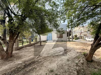 2.25 MARLA CORNER PLOT 60ft ROAD ADJACENT TO PARK FOR SALE IN CANAL GARDEN LAHORE