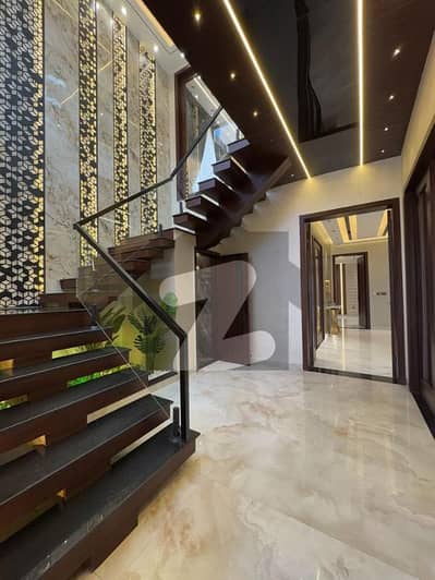 ایڈن سٹی ایڈن,لاہور میں 5 کمروں کا 10 مرلہ مکان 4.0 کروڑ میں برائے فروخت۔