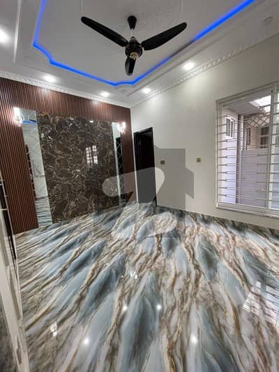 بحریہ آرچرڈ فیز 2 بحریہ آرچرڈ,لاہور میں 3 کمروں کا 5 مرلہ مکان 2.0 کروڑ میں برائے فروخت۔