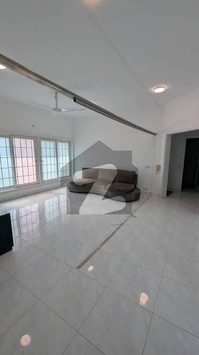 ڈی ایچ اے فیز 5 ڈی ایچ اے ڈیفینس,کراچی میں 5 کمروں کا 1 کنال مکان 5.0 لاکھ میں کرایہ پر دستیاب ہے۔