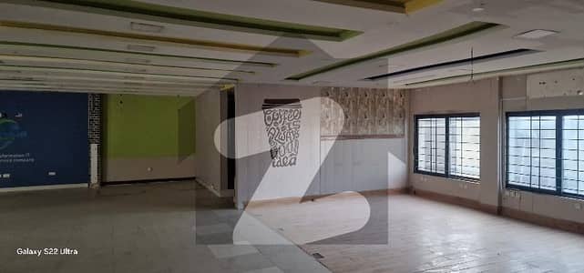 2500 Sqft Office Space For Rent. Ideal For IT Companies, Software Houses, Call Centres. National And For Multinational Companies.