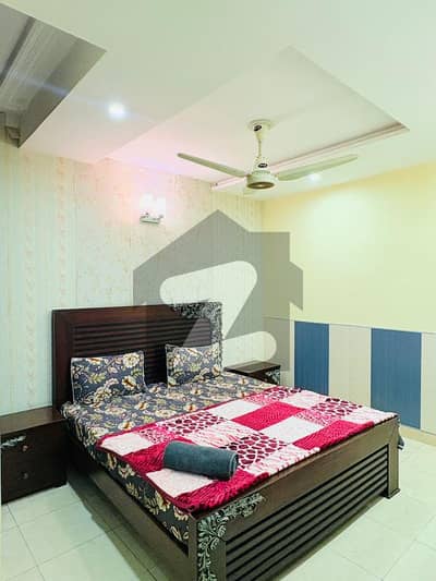 ڈی ایچ اے فیز 8 سابقہ ایئر ایوینیو ڈی ایچ اے فیز 8,ڈی ایچ اے ڈیفینس,لاہور میں 2 کمروں کا 8 مرلہ فلیٹ 1.6 لاکھ میں کرایہ پر دستیاب ہے۔